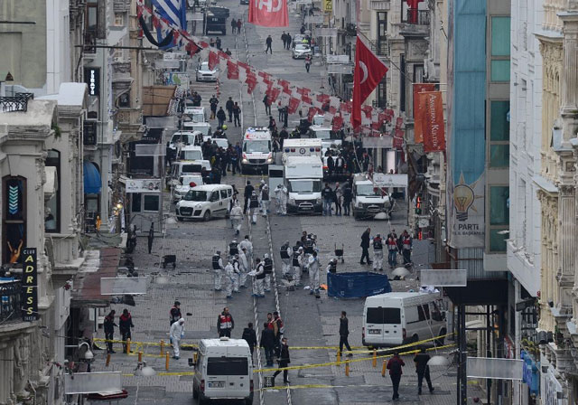 turkish police forensics and emergency services work at the scene of an explosion on istiklal avenue in istanbul on march 19 2016 photo afp