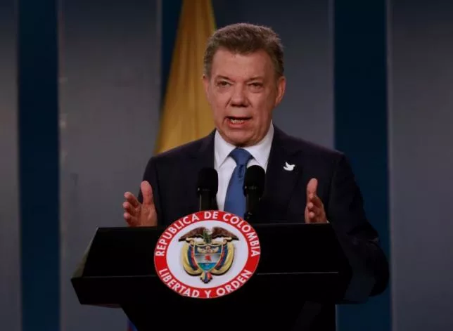colombia 039 s president juan manuel santos talks during a news conference after a meeting with colombian former president photo reuters colombia 039 s president juan manuel santos talks during a news conference after a meeting with colombian former president photo reuters