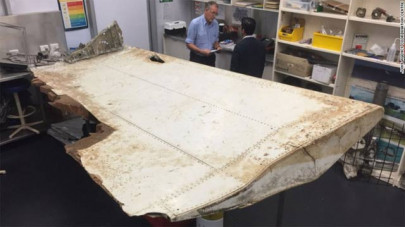 mauritius wing debris from missing mh370 australia