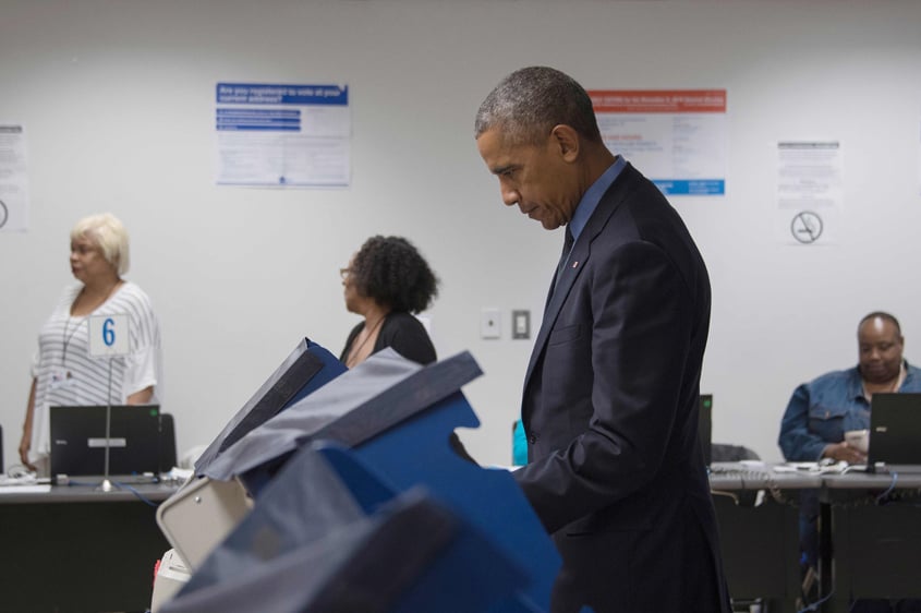 us president barack obama votes early at the cook county office building in chicago illinois october 7 2016 photo afp