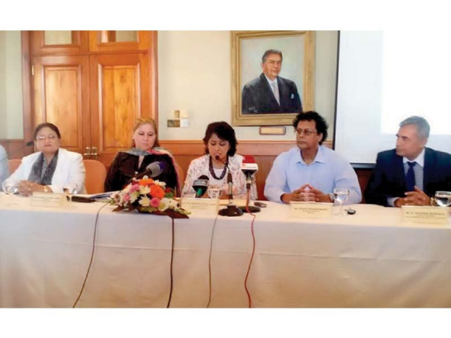 president of mauritius along with vice chancellor of greenwich university photo file