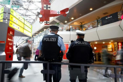 german police say arrested syrian bomb plot suspect