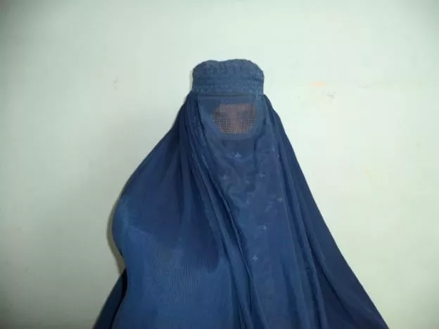fawzia poses for a picture as she spends her jail term in one of the tribal elders 039 house in paktika province afghanistan july 27 2016 picture taken july 27 2016 photo reuters fawzia poses for a picture as she spends her jail term in one of the tribal elders 039 house in paktika province afghanistan july 27 2016 picture taken july 27 2016 photo reuters