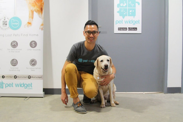 with about 1 000 badges sold in singapore ivan s team is now aiming to stock the item in pet shops in north america photo techinasia with about 1 000 badges sold in singapore ivan s team is now aiming to stock the item in pet shops in north america photo techinasia