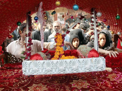 annual commemoration mourners brace for ashura amid tight security annual commemoration mourners brace for ashura amid tight security