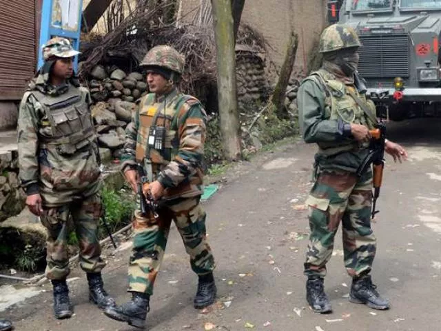 a group of freedom fighters had entered inside the compound of entrepreneurship development institute photo indian express a group of freedom fighters had entered inside the compound of entrepreneurship development institute photo indian express