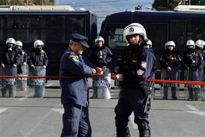 blast hits far right bookshop in athens police blast hits far right bookshop in athens police