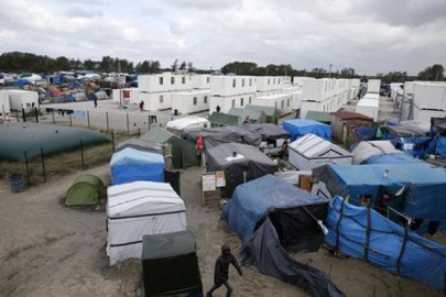 charity groups ask court to halt calais migrant camp closure in france charity groups ask court to halt calais migrant camp closure in france
