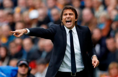 conte in spotlight as chelsea gear up for leicester challenge