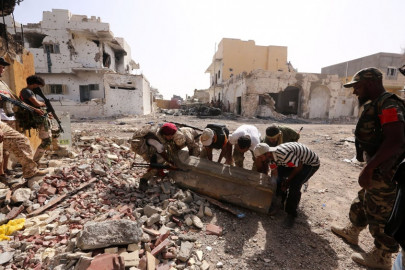 14 dead as pro govt fighters squeeze is in libya s sirte 14 dead as pro govt fighters squeeze is in libya s sirte