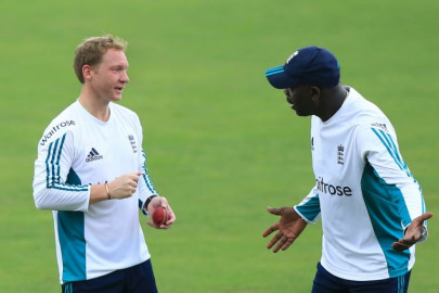 gareth batty aims to resume career after nightmare test gareth batty aims to resume career after nightmare test