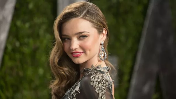 miranda kerr arrives for the 2013 vanity fair oscar party on february 24 2013 in hollywood california afp photo adrian sanchez gonzalez photo credit should read adrian sanchez gonzalez afp getty images miranda kerr arrives for the 2013 vanity fair oscar party on february 24 2013 in hollywood california afp photo adrian sanchez gonzalez photo credit should read adrian sanchez gonzalez afp getty images