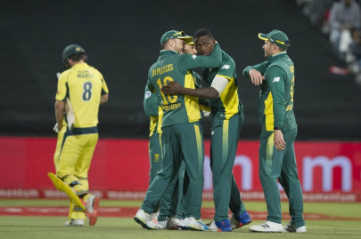 australia scarred after odi hammering in south africa says du plessis