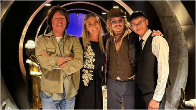 johnny depp spends 62 000 on indian food to celebrate legal win johnny depp spends 62 000 on indian food to celebrate legal win