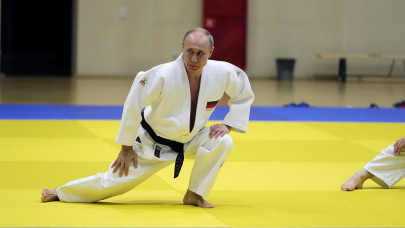 world taekwondo revokes putin s honorary black belt world taekwondo revokes putin s honorary black belt