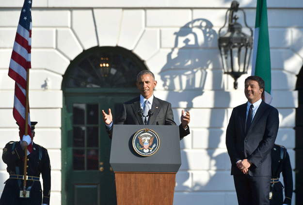 us president barack obama speaks as he receives italy 039 s prime minister matteo renzi during an arrival ceremony during a state visit at the white house on october 18 2016 in washington dc photo afp