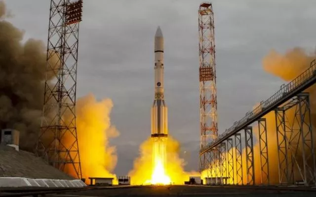 the proton m rocket carrying the exomars 2016 spacecraft to mars blasts off from the launchpad at the baikonur cosmodrome kazakhstan march 14 2016 photo reuters the proton m rocket carrying the exomars 2016 spacecraft to mars blasts off from the launchpad at the baikonur cosmodrome kazakhstan march 14 2016 photo reuters
