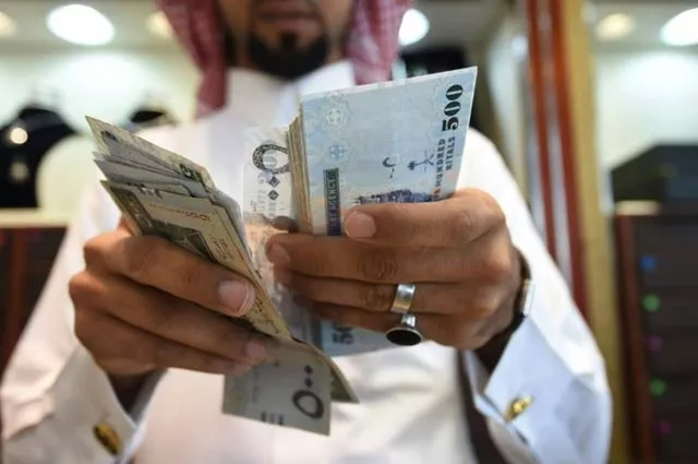 source says saudi has divided the total into three tranches with maturities of five 10 and 30 years respectively photo afp source says saudi has divided the total into three tranches with maturities of five 10 and 30 years respectively photo afp