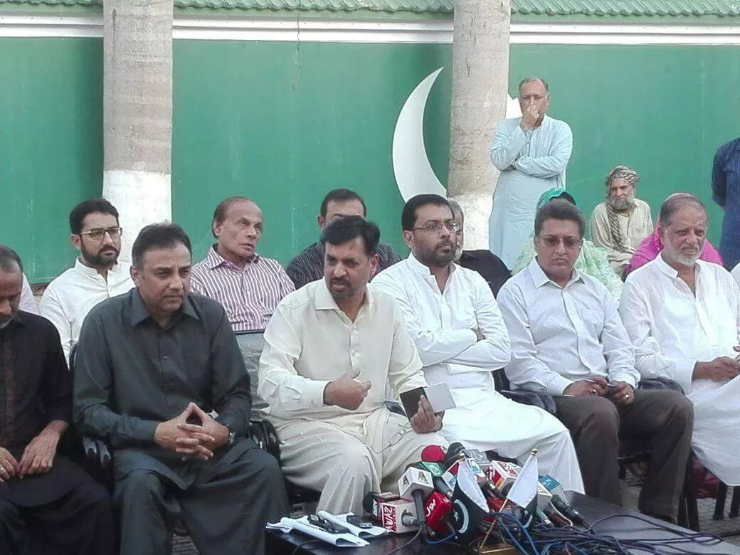 psp chief mustafa kamal addresses a press conference in karachi on thursday photo psp psp chief mustafa kamal addresses a press conference in karachi on thursday photo psp