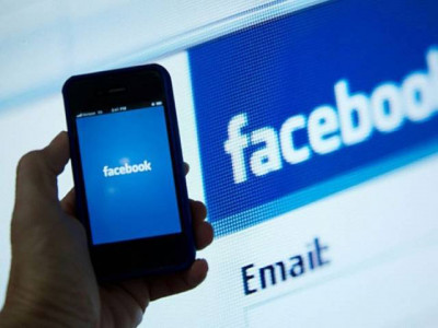 facebook apologises for removing cancer video facebook apologises for removing cancer video