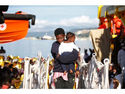 nine migrants drowned 10 missing and 1 000 rescued off libya