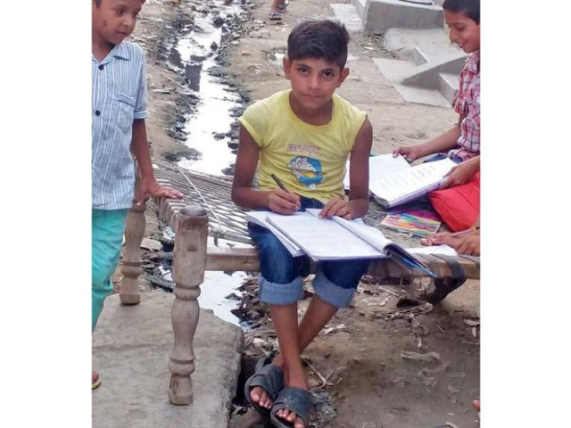 roads are broken and sewage can be seen on several streets when one enters youhanabad photo express roads are broken and sewage can be seen on several streets when one enters youhanabad photo express
