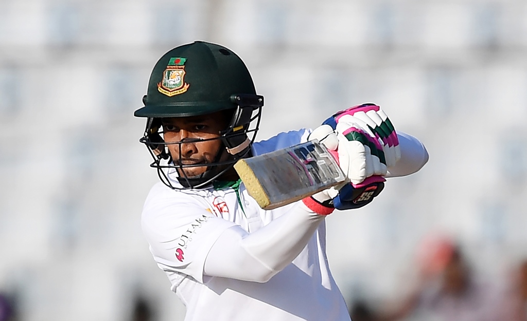 mushfiqur rahim plays a shot at zahur ahmed chowdhury cricket stadium in chittagong on october 23 2016 photo afp