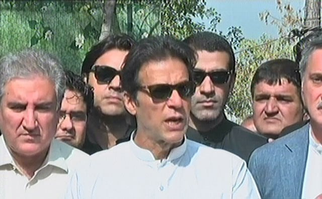 pti chief imran khan talking to media outside his residence in islamabad on tuesday october 25 2016 screengrab pti chief imran khan talking to media outside his residence in islamabad on tuesday october 25 2016 screengrab