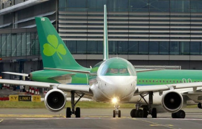 irish airline offloads man who abused muslim passengers irish airline offloads man who abused muslim passengers