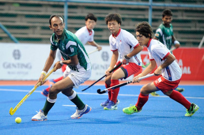 pakistan eye semi final spot after 4 3 win over japan pakistan eye semi final spot after 4 3 win over japan