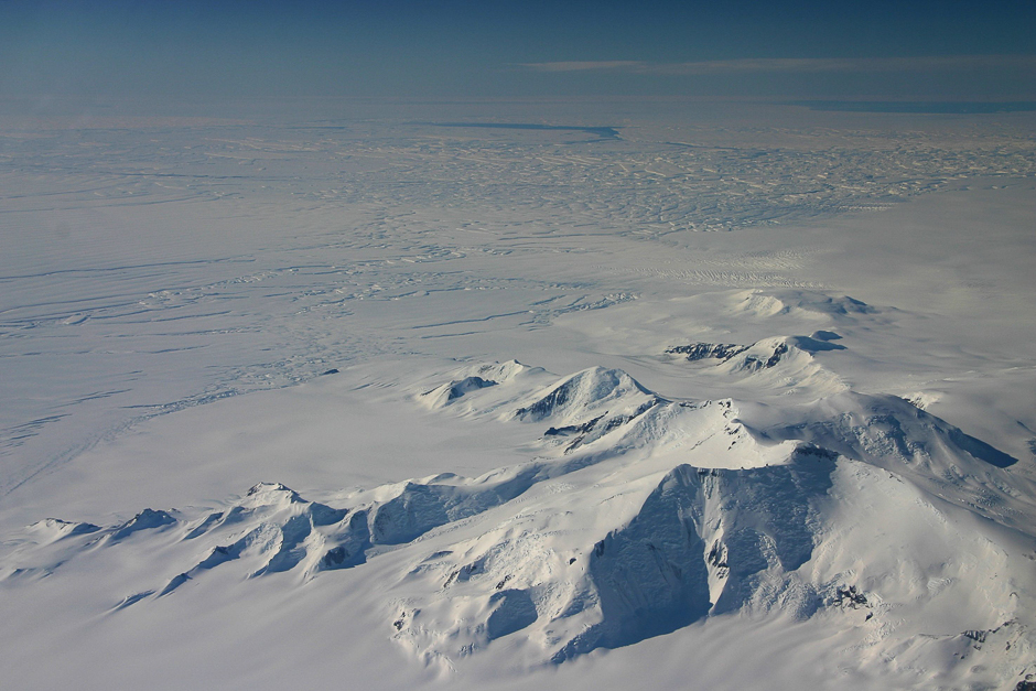 a handout photo released by nature shows part of the eastern flank of crosson ice shelf c l and mount murphy foreground as viewed during a nasa icebridge flight photo afp