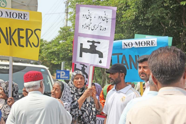 on october 4 dha residents staged a protest against the cbc over acute shortage of water in the area photo ayesha mir express on october 4 dha residents staged a protest against the cbc over acute shortage of water in the area photo ayesha mir express