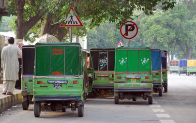 drivers reject ban on plying rickshaws on metro route