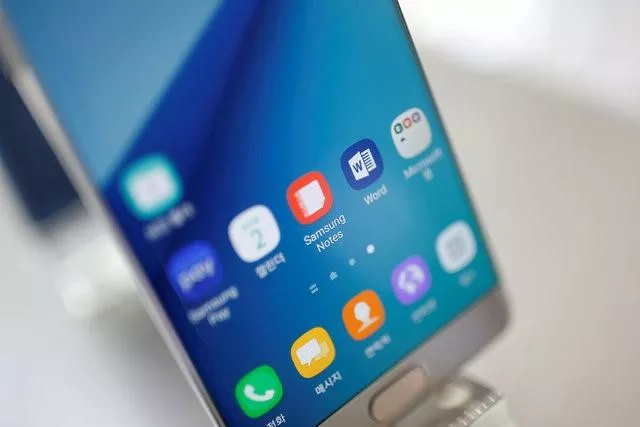 the firm estimated a 7 8 trillion won profit but cut its guidance to reflect losses incurred in the note 7 withdrawal photo reuters the firm estimated a 7 8 trillion won profit but cut its guidance to reflect losses incurred in the note 7 withdrawal photo reuters