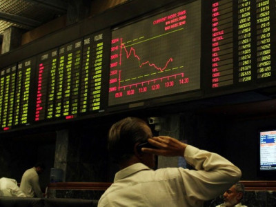stock exchange sheds 539 points as political uncertainty looms