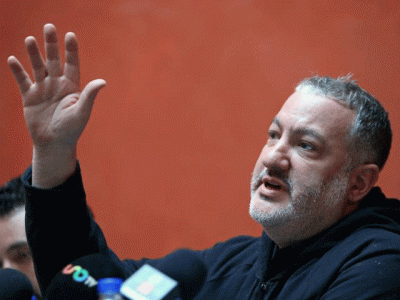 artist tunick to give latest nude photo an anti trump twist artist tunick to give latest nude photo an anti trump twist