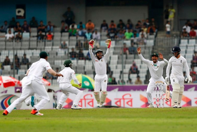 bangladesh 039 s players successfully appeal for the wicket of england 039 s ben duckett photo reuters bangladesh 039 s players successfully appeal for the wicket of england 039 s ben duckett photo reuters
