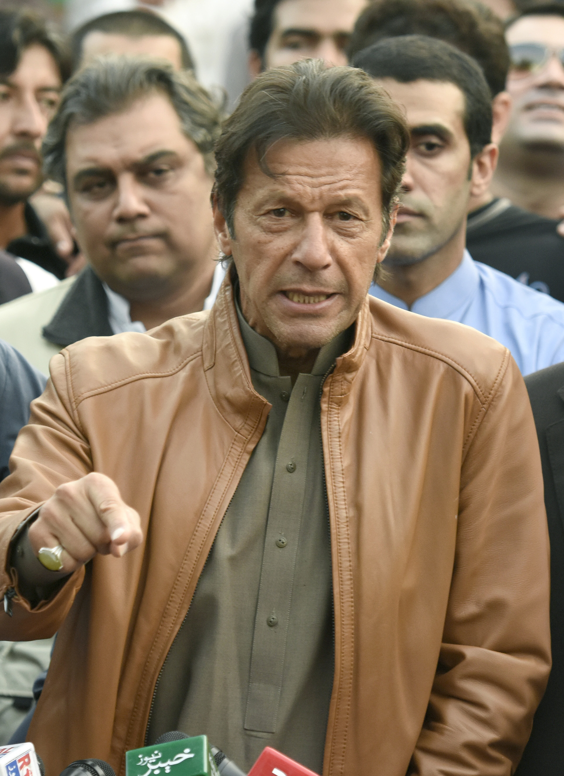 imran khan c gestures during a media briefing outside his house in islamabad on october 28 2016 photo reuters