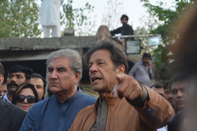 pakistan tehreek e insaf chairman imran khan addressing a press conference outside his residence in islamabad on friday october 28 2016 photo pti