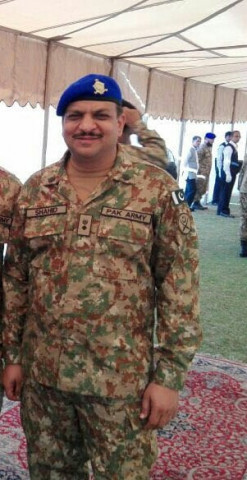 lt colonel shahid who died after falling off road along blocked motorway photo ispr lt colonel shahid who died after falling off road along blocked motorway photo ispr