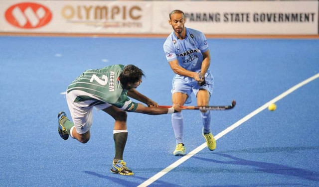 the final lived up to expectations as it ebbed and flowed with both sides looking likely to win it at certain junctures of the game photo courtesy ihf the final lived up to expectations as it ebbed and flowed with both sides looking likely to win it at certain junctures of the game photo courtesy ihf