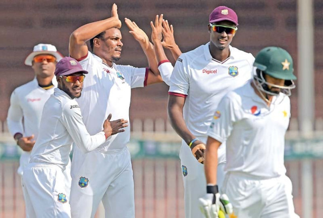 despite four pakistan batsmen reaching the half century mark none of them were able to kick on and score big as the hosts were left reeling at 255 8 on stumps photo afp despite four pakistan batsmen reaching the half century mark none of them were able to kick on and score big as the hosts were left reeling at 255 8 on stumps photo afp