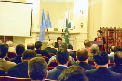 pakistan pushing to pressurise india over kashmir conundrum