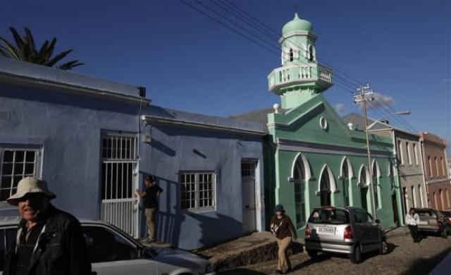 there are about 300 000 muslims in cape town and most mosque leaders in the city take a clear stand against homosexuality photo reuters there are about 300 000 muslims in cape town and most mosque leaders in the city take a clear stand against homosexuality photo reuters