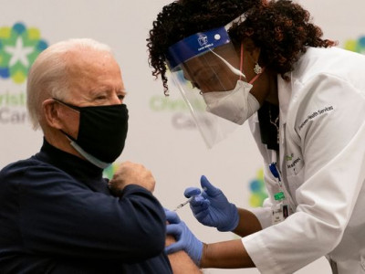 president elect joe biden gets covid 19 vaccine on live tv