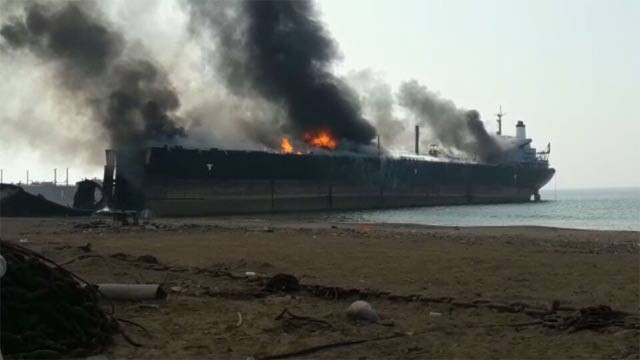 gas cylinder explosion caused a huge fire in the ship says balochistan home secretary photo express gas cylinder explosion caused a huge fire in the ship says balochistan home secretary photo express