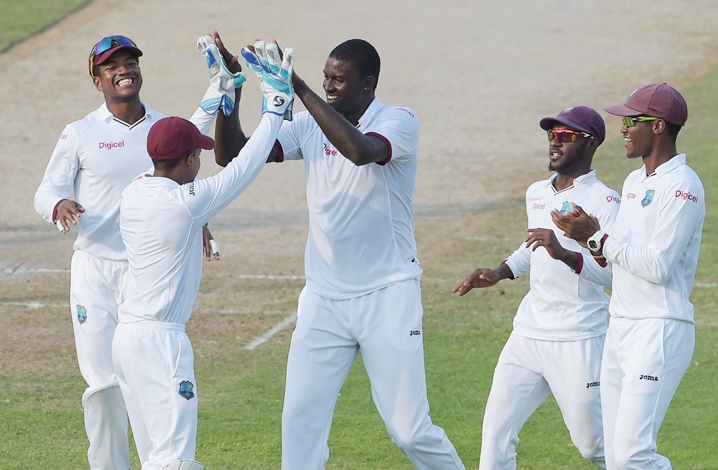 holder bagged three wickets for the windies in pakistan 039 s second innings photo afp