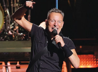 bruce springsteen officially a billionaire bruce springsteen officially a billionaire