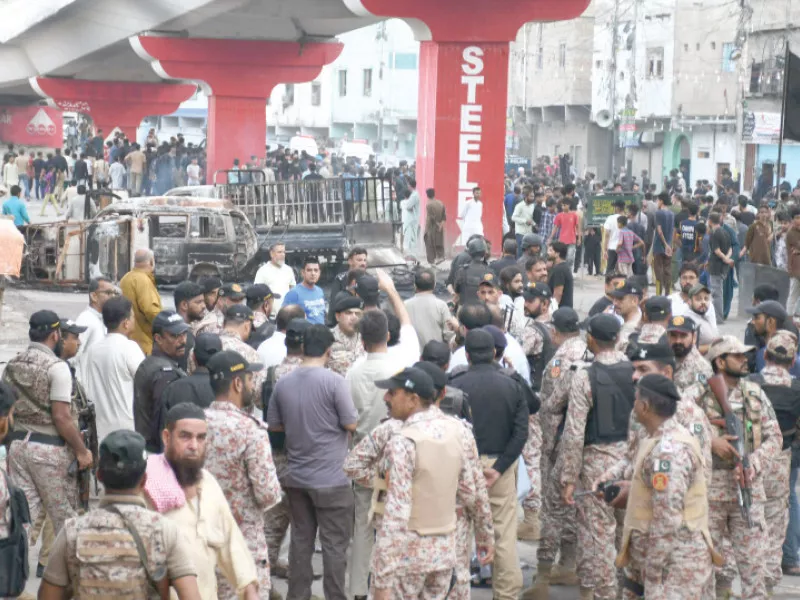 rangers control the crowd at the site of the clash in the golimar area photo online rangers control the crowd at the site of the clash in the golimar area photo online