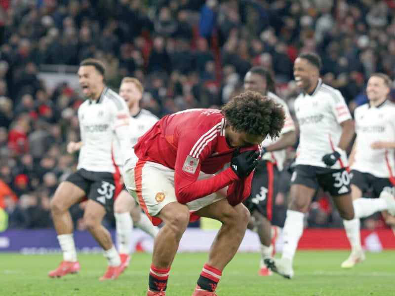 manchester united s joshua zirkzee reacts after missing his penalty against fulham photo afp